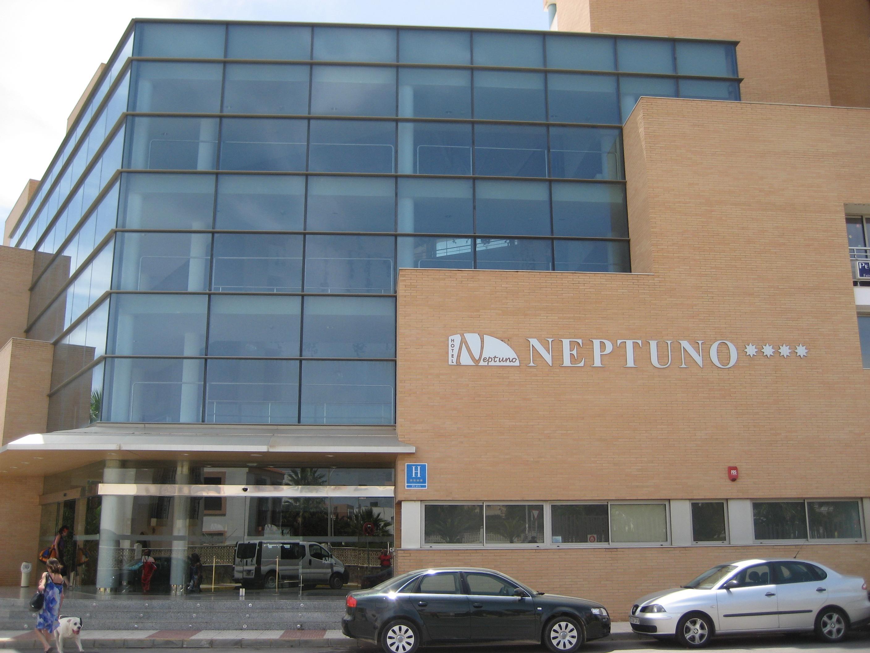 Hotel Neptuno By On Hotels Group 滨海罗克塔斯 外观 照片