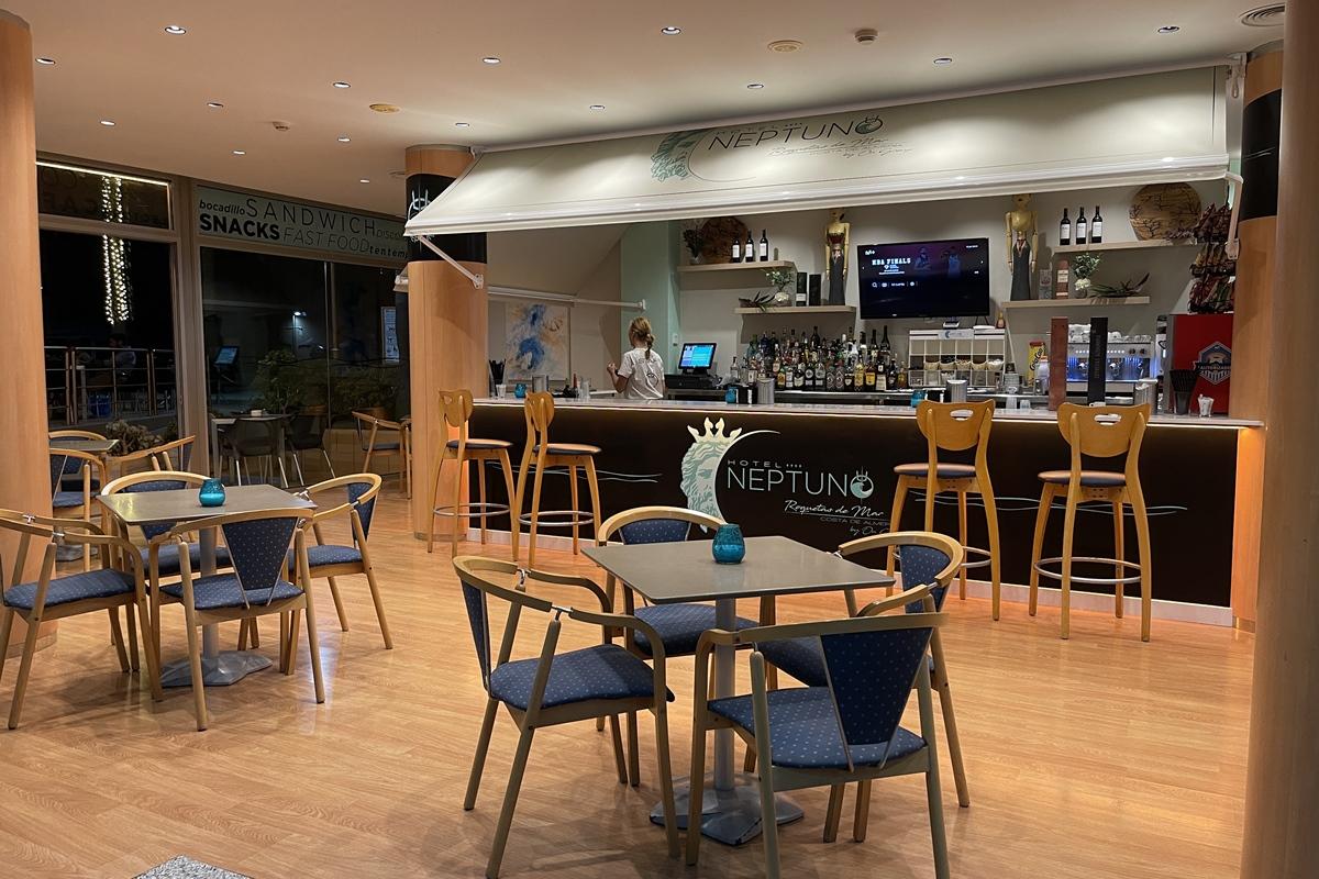 Hotel Neptuno By On Hotels Group 滨海罗克塔斯 外观 照片